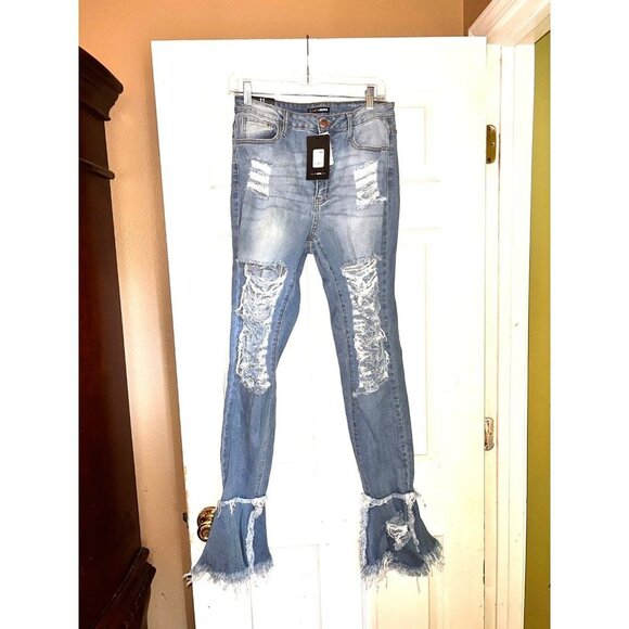 Fashion nova fray what you mean flare leg jeans 11 - Picture 2 of 4